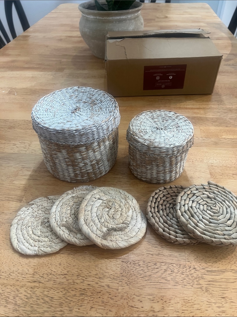 Woven Seagrass Storage Baskets with coasters/hanging decor